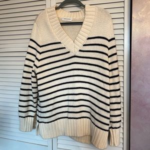 Striped goodnight macaroon sweater🖤